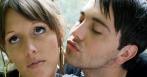 איך לזרוק בחור שלא רוצה ללכת